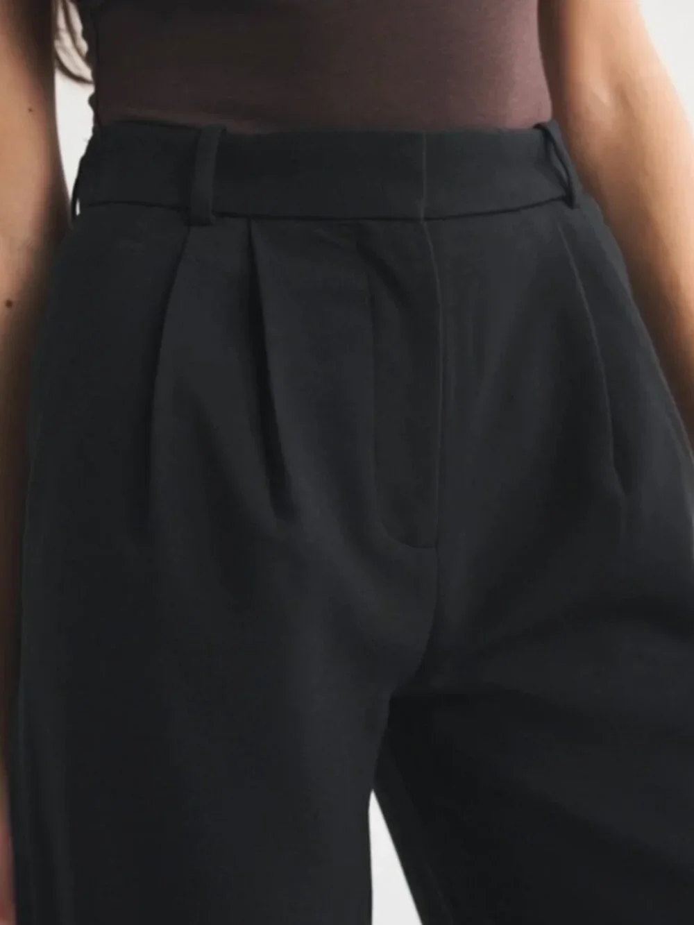 Abercrombie & Fitch black size